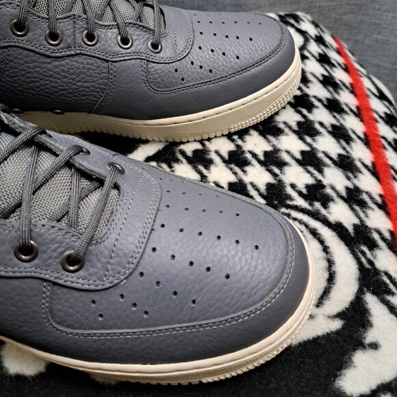 Size 13 Nike SF Air Force 1 Men 917753-004 Mid Dark Grey 2017 Brand New - Picture 10 of 14